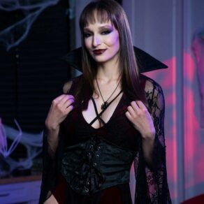 Sexy Vampire princess neighbor Lexi Luna is in the prowl for some big cock this Halloween